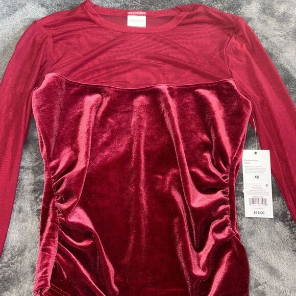 Nwt XS deep red long sleeve shirt velvet like stomach and lace arm etc - Picture 2 of 6